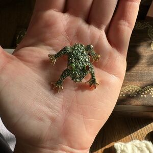 Vintage Frog Brooch
